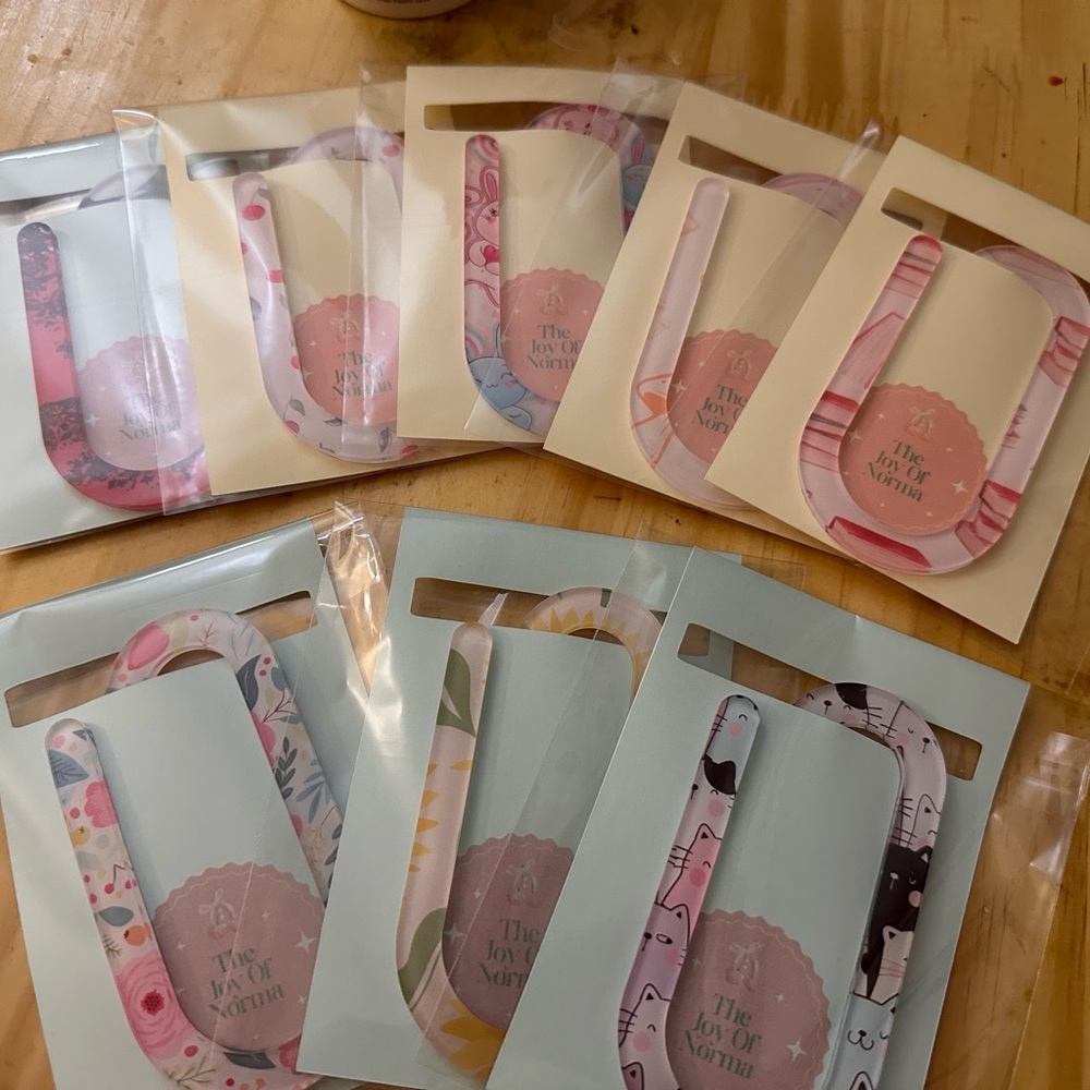 Jumbo paper clips (ALL SOLD)